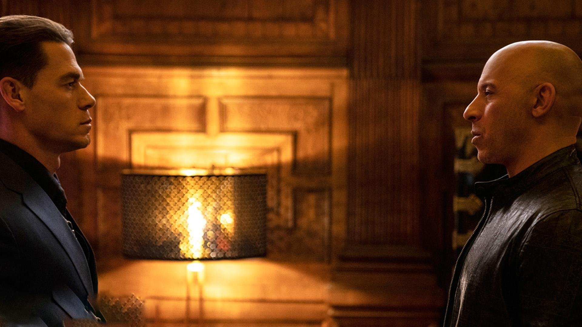 Kaiyun官方登录入口-夜幕灯光轮滑表演，城市街头的青春舞台，深夜轮滑